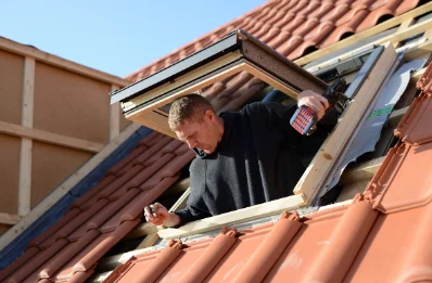 Pose de fenêtres de toit Velux à Écommoy